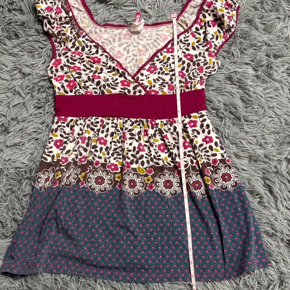 Y2K Floral V-Neck Blouse - Picture 12 of 15